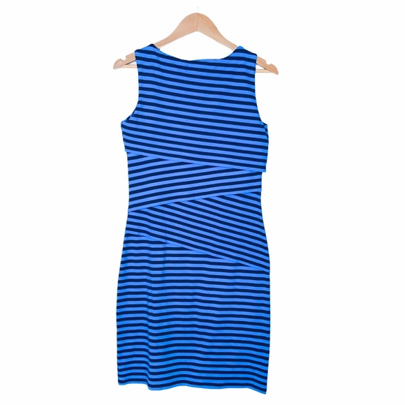 SOLD J McLaughlin Nicola Sleeveless Catalina Dress - Picture 3 of 6